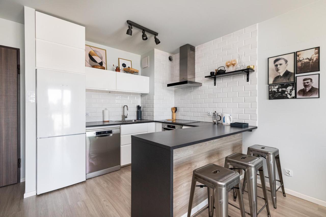 Owsiana 9 - Modern Designed Apartment With Balcony By Noclegi Renters ワルシャワ エクステリア 写真